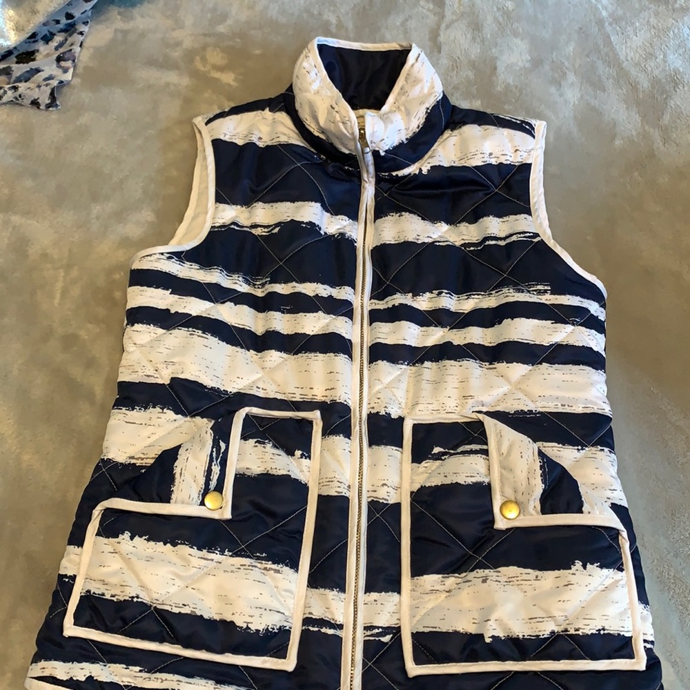 Dark blue and white puff vest